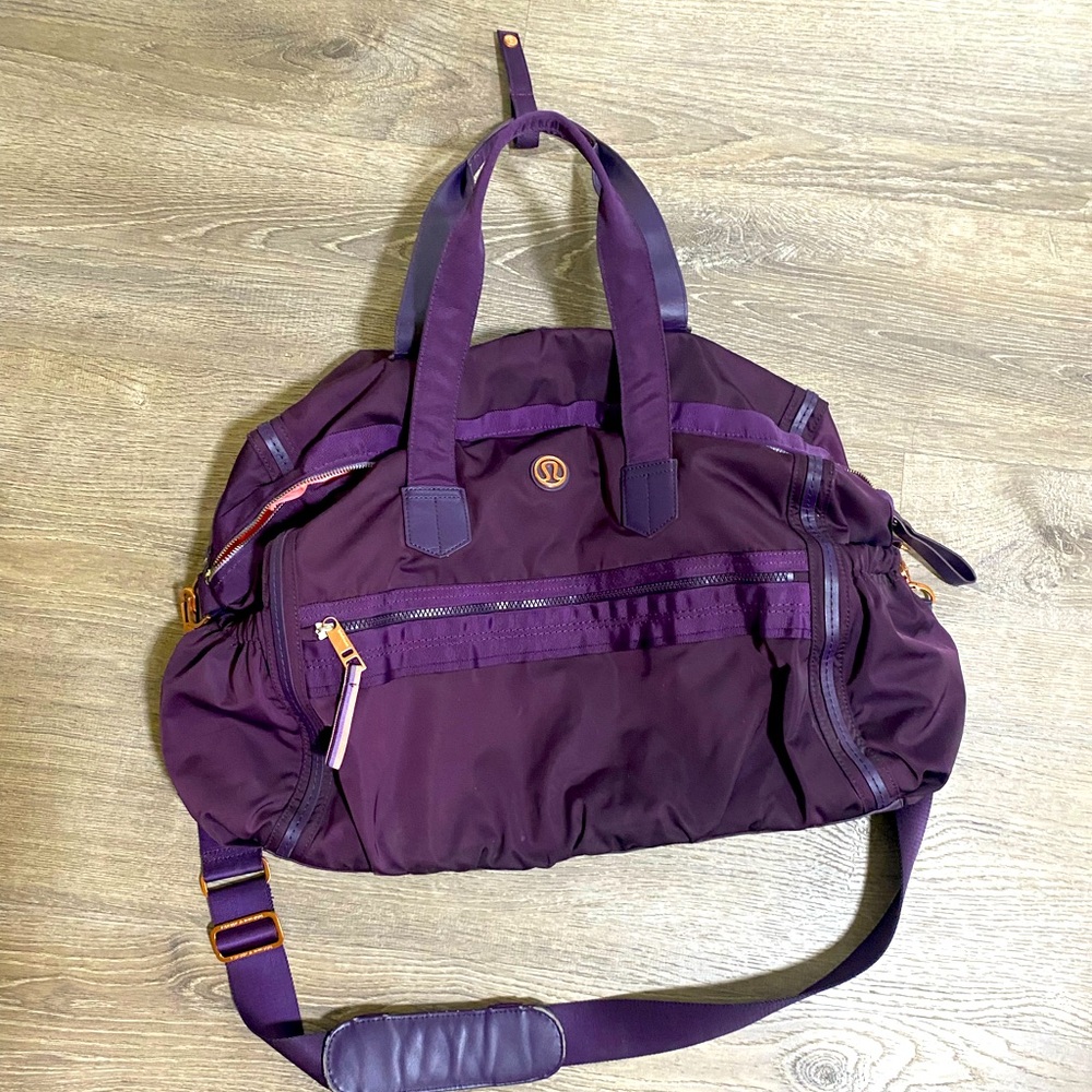 Lululemon yoga bag